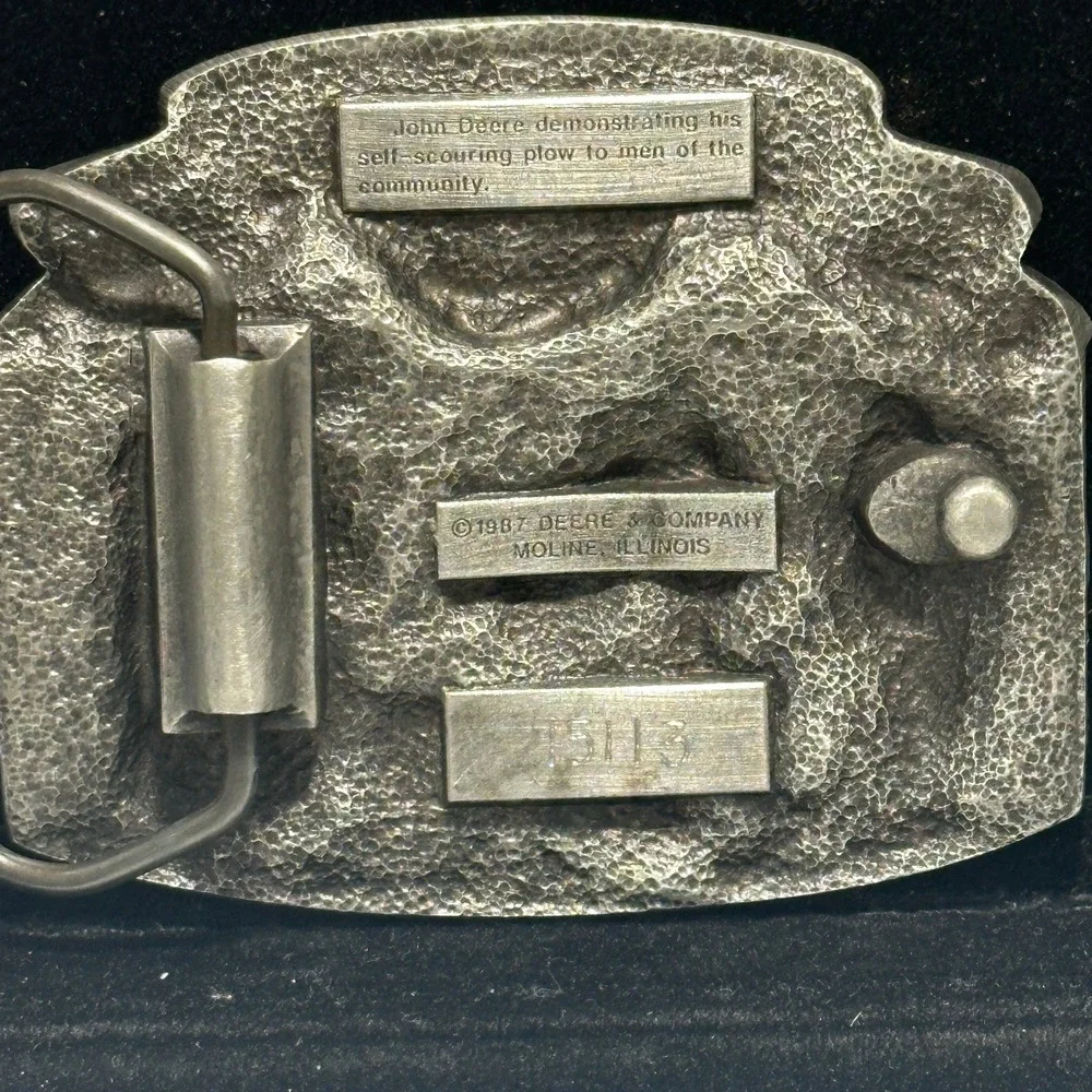 1987 John Deere 150th Anniversary Belt Buckle 15113 Self Scouring Plow 1837